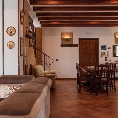 Villa La Perla Con Piscina *