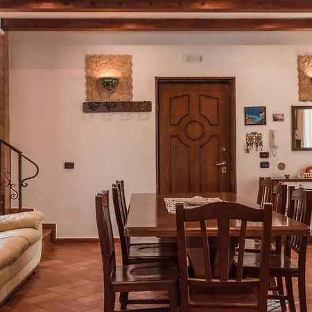 Villa La Perla Con Piscina