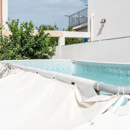 La Perla Con Piscina Villa