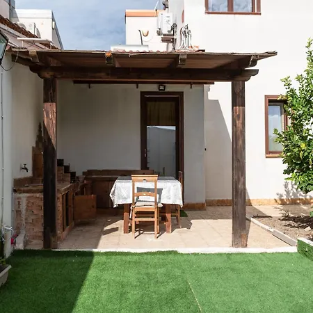 Villa La Perla Con Piscina